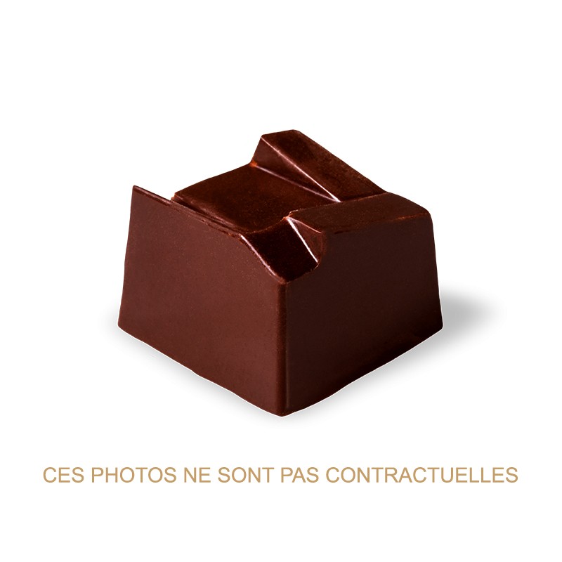 Chocopraline By Sabrina - Quoi mieux de chocolat à offrir 🥰 #choccopraline  #chocolat #chocolate #cadeau #coffret #original #handmade #tounsi #Hammamet  #Tunisie